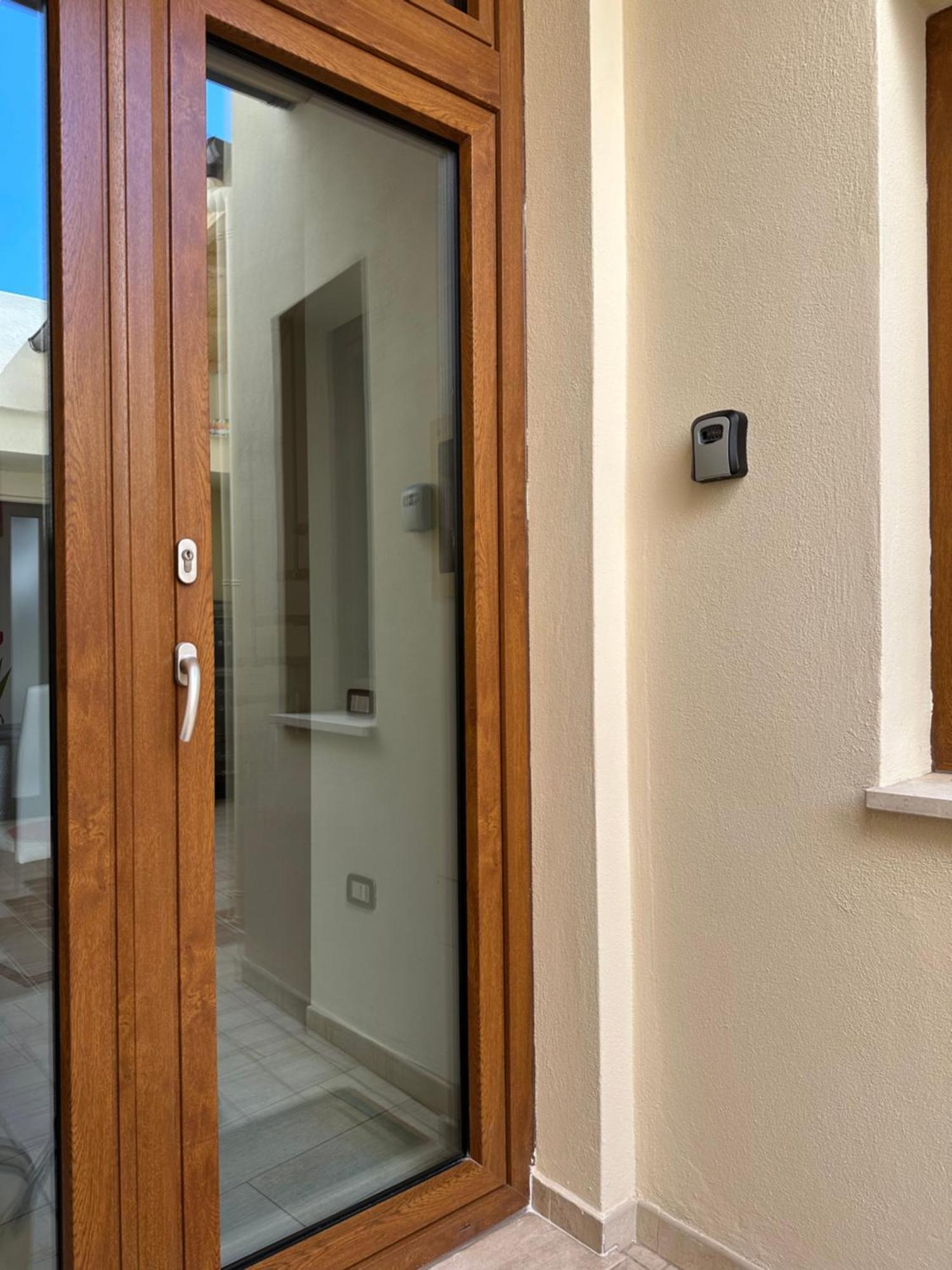 Stylish Loft Trivano Cagliari 2 Beds/2 Bath Luaran gambar